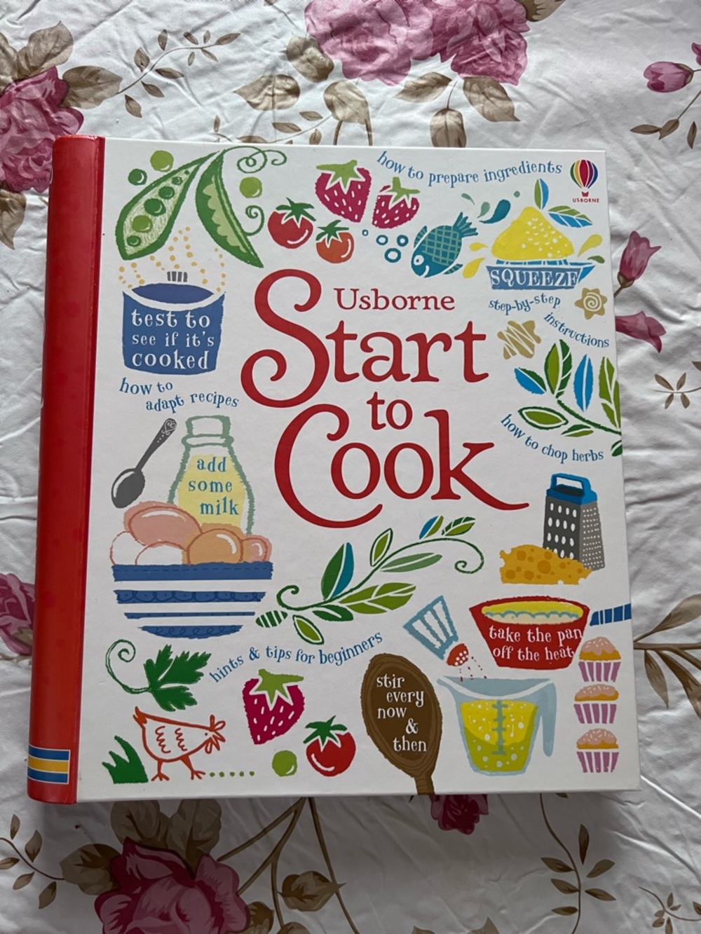 Born Start to Cook - White, Red & Green Kids' Cookbook